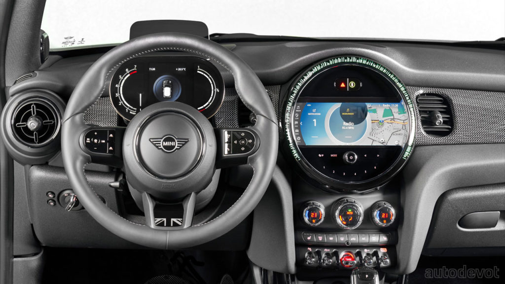 2021-Mini-Cooper-S-3-door_interior_steering_wheel_infotainment_display
