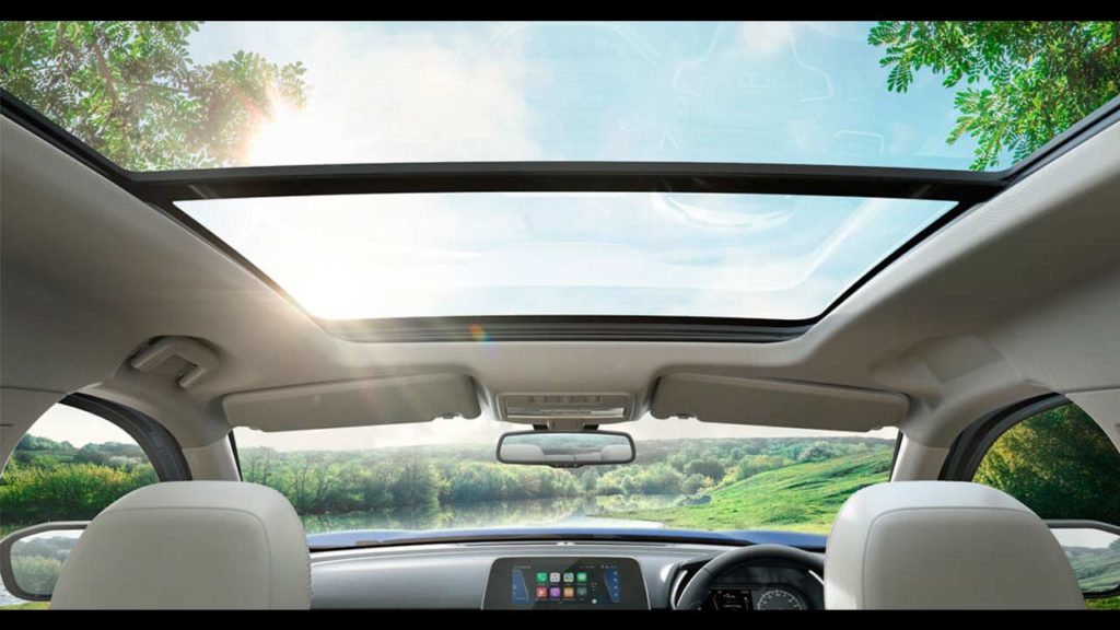 2021-Tata-Safari-interior_panoramic_sunroof