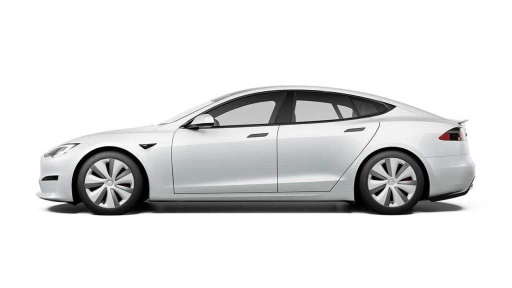 2021-Tesla-Model-S_side