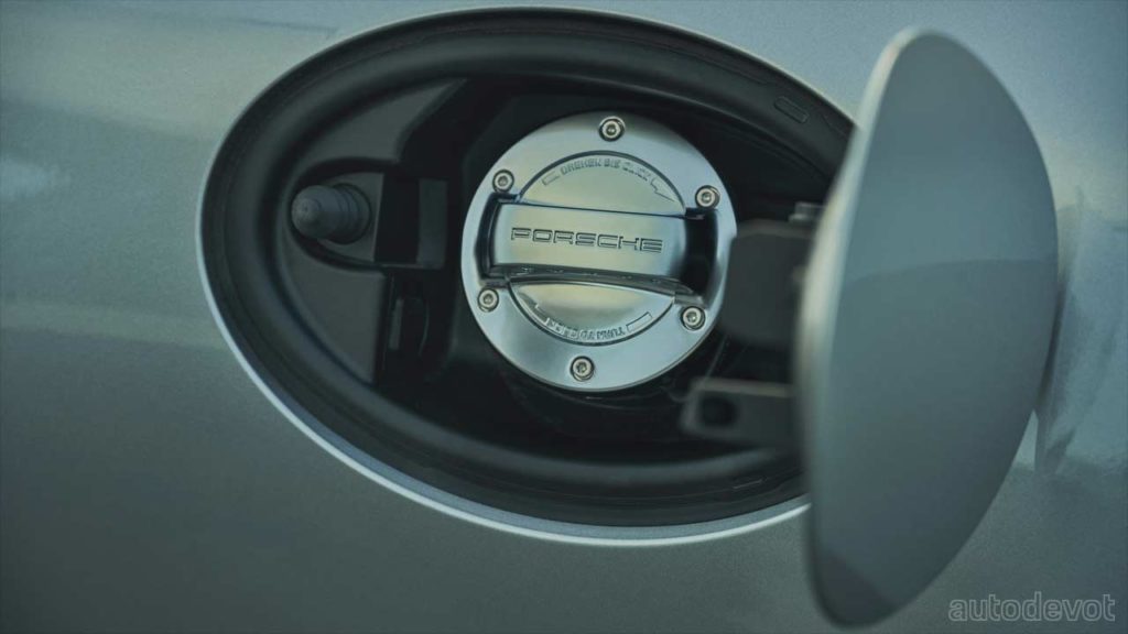 Porsche-Boxster-25-Years_fuel-cap