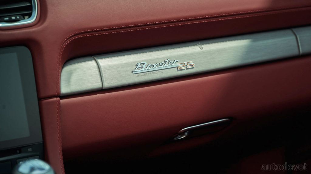 Porsche-Boxster-25-Years_interior_dashboard
