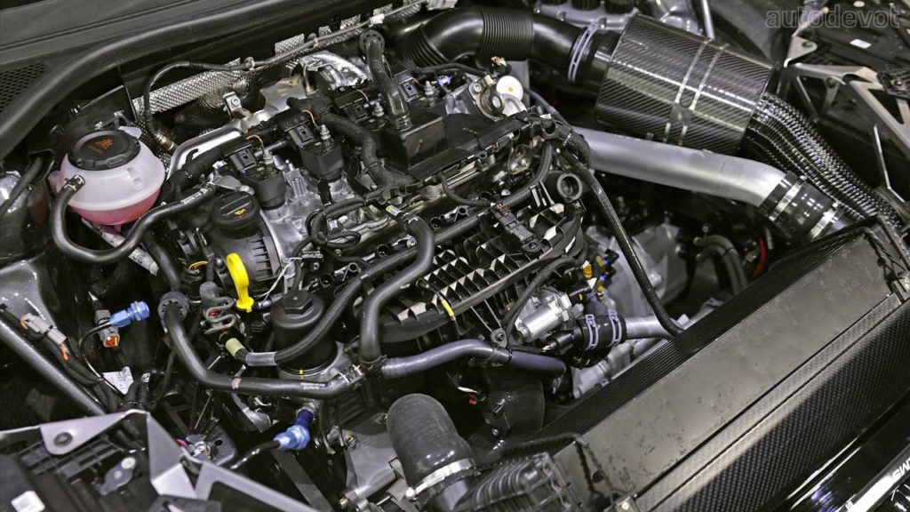 2021-Audi-RS-3-LMS_engine_bay