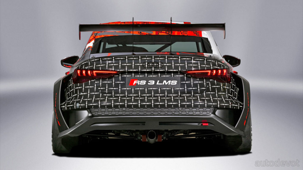 2021-Audi-RS-3-LMS_rear