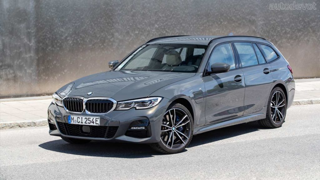2021-BMW-320e-xDrive-Touring