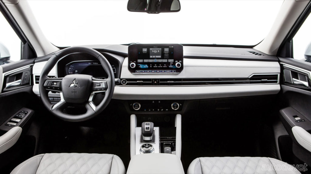4th-generation-2022-Mitsubishi-Outlander_interior