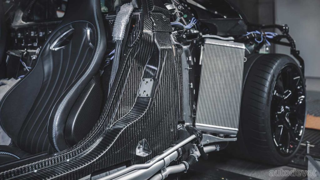 Bugatti-Centodieci-development-prototype_8