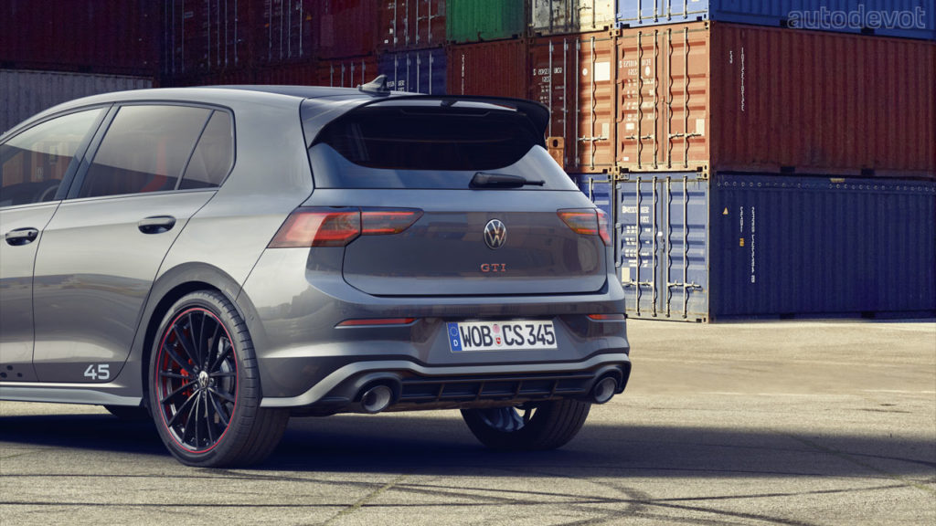 Volkswagen-Golf-GTI-Clubsport-45_rear_diffuser