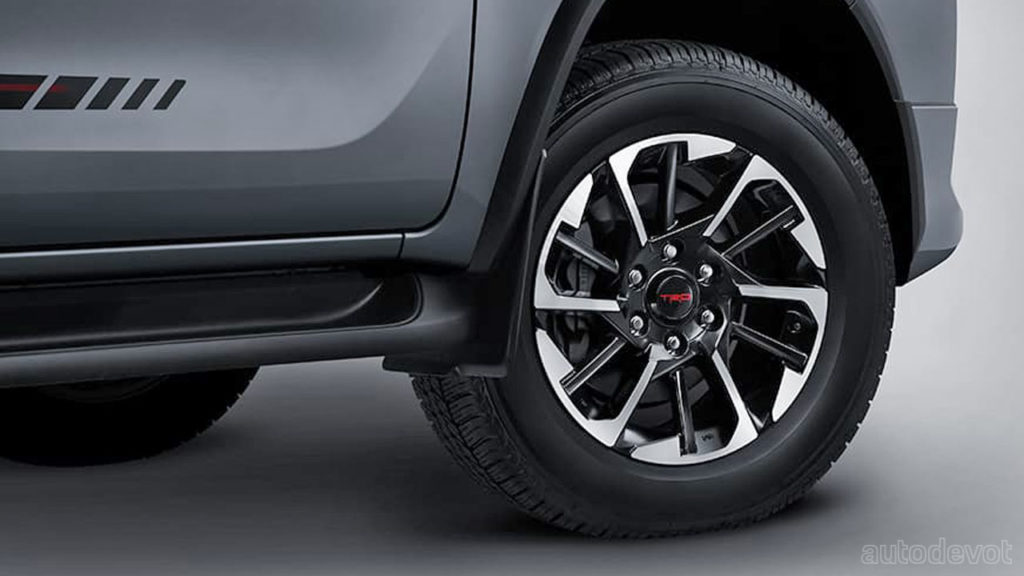 2021-Toyota-Fortuner-TRD-Sportivo_wheels