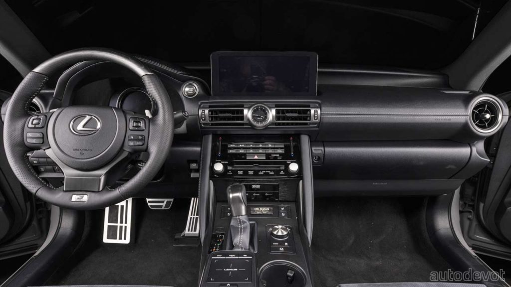 2022-Lexus-IS-500-F-Sport-Performance-Launch-Edition_interior