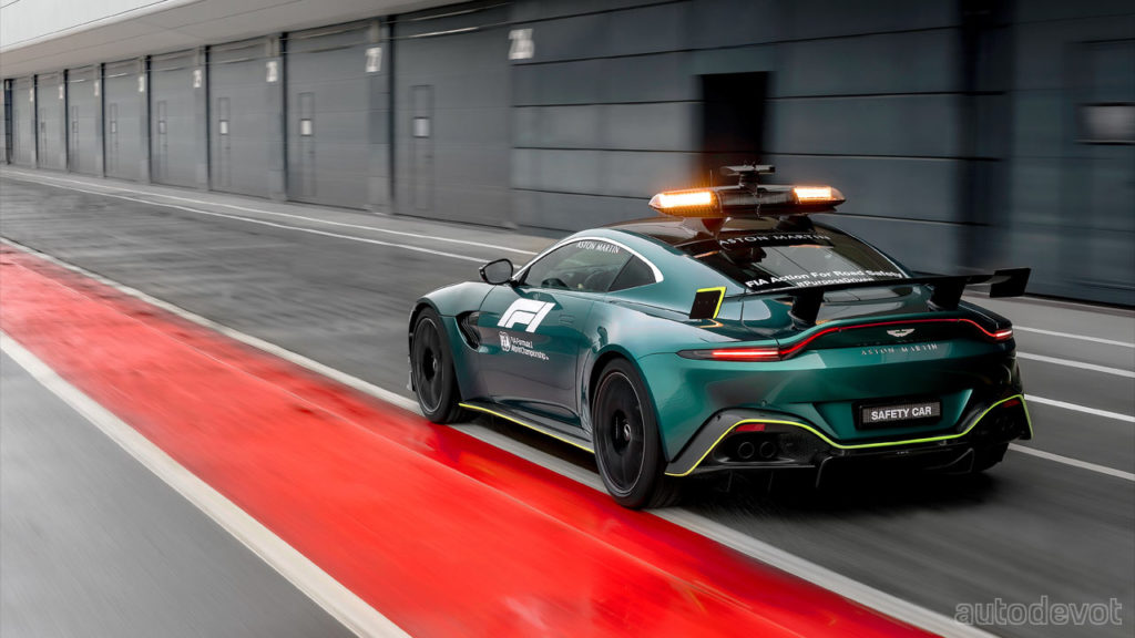 Aston-Martin-Vantage-official-safety-and-medical-car-for-F1_2