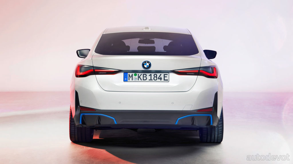 BMW-i4_rear