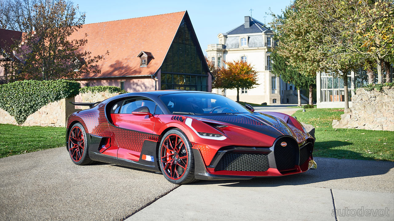 Bugatti-Divo-Lady-Bug