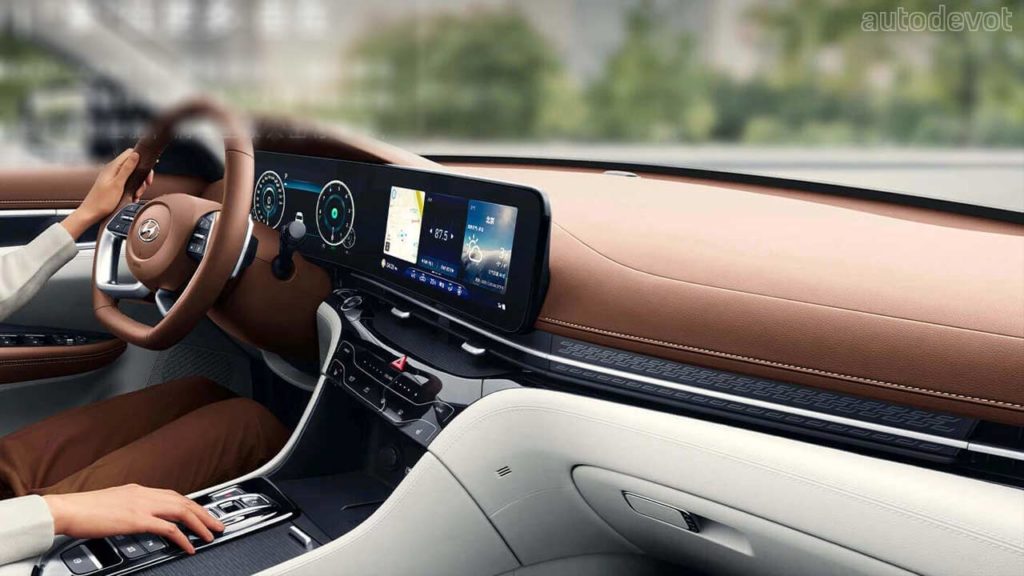 2021-Hyundai-Mistra_interior_steering_wheel_infotainment_display