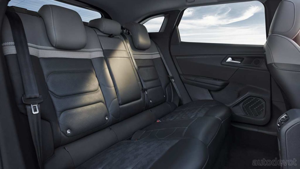Citroen-C5-X_interior_rear_seats