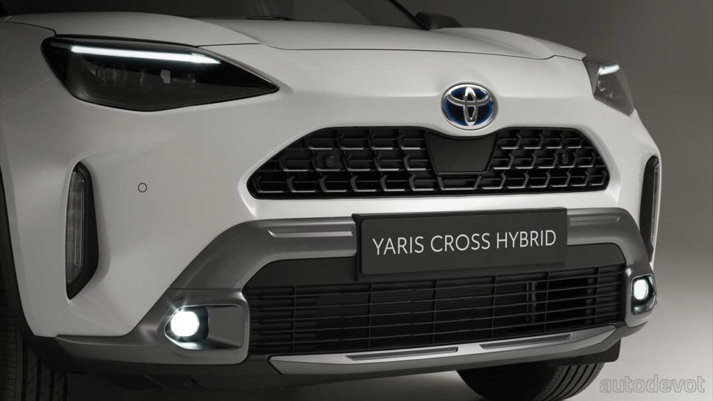 Toyota-Yaris-Cross-Adventure_headlights