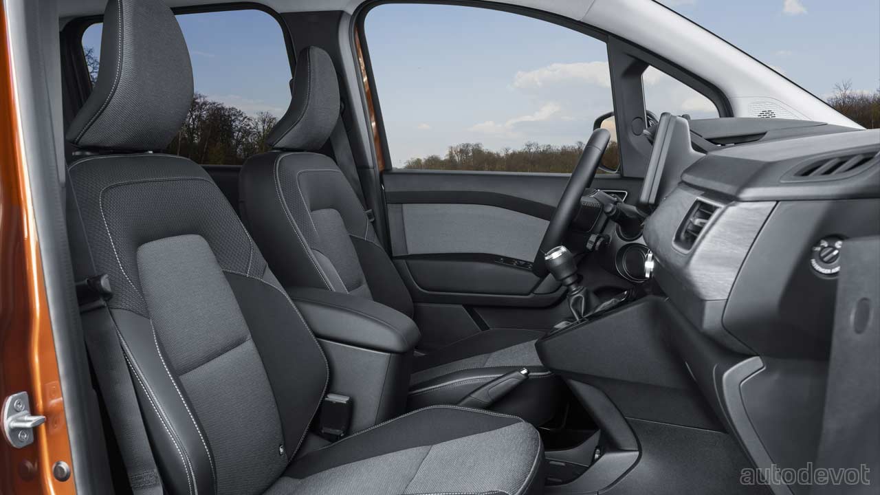 2021-Renault-Kangoo-van_interior_front_seats