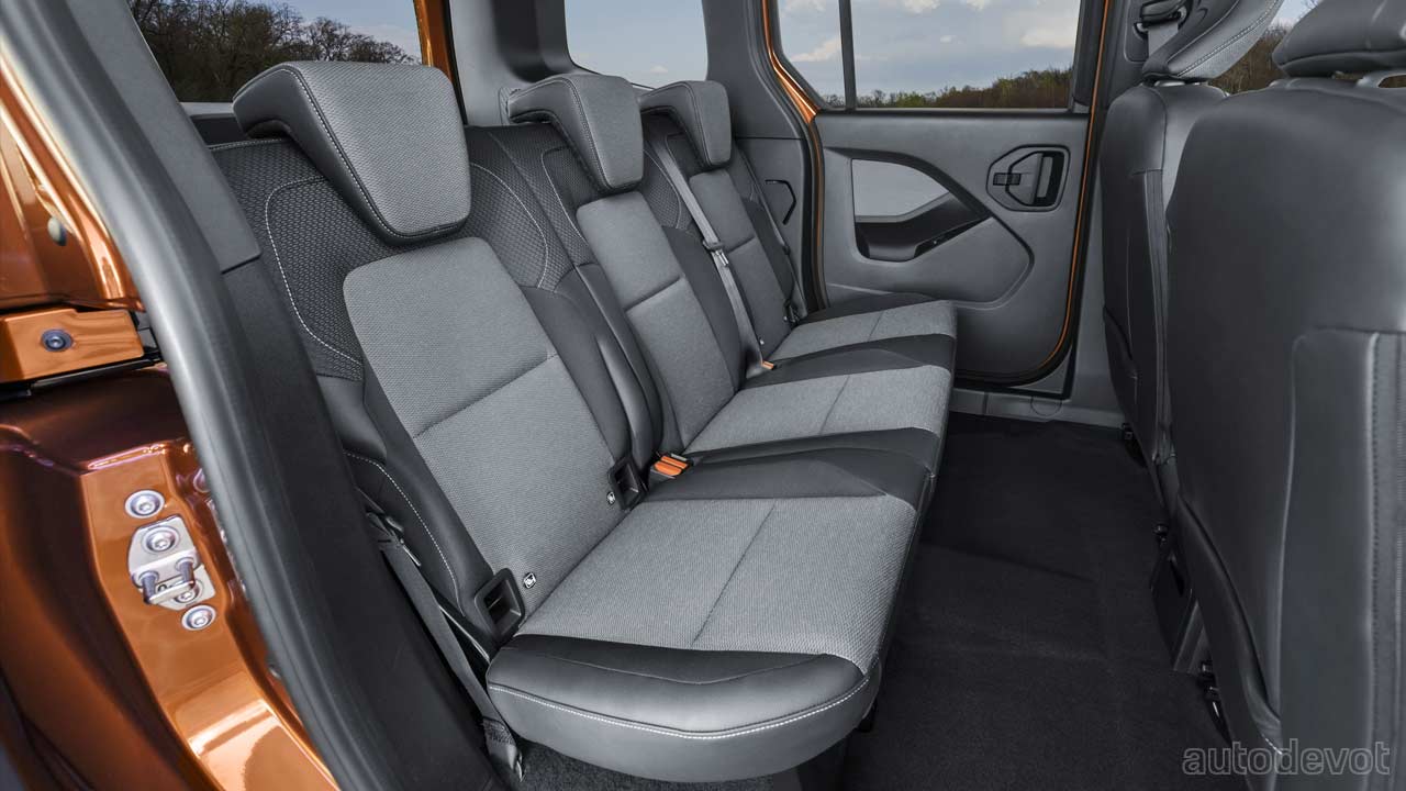 2021-Renault-Kangoo-van_interior_rear_seats