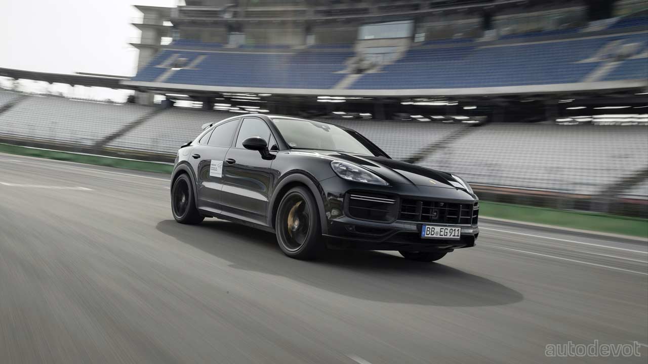 2021-high-performance-Porsche-Cayenne-prototype