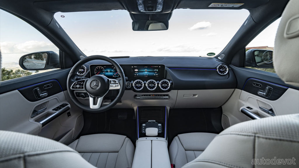 2nd-generation-Mercedes-Benz-GLA-220d_interior