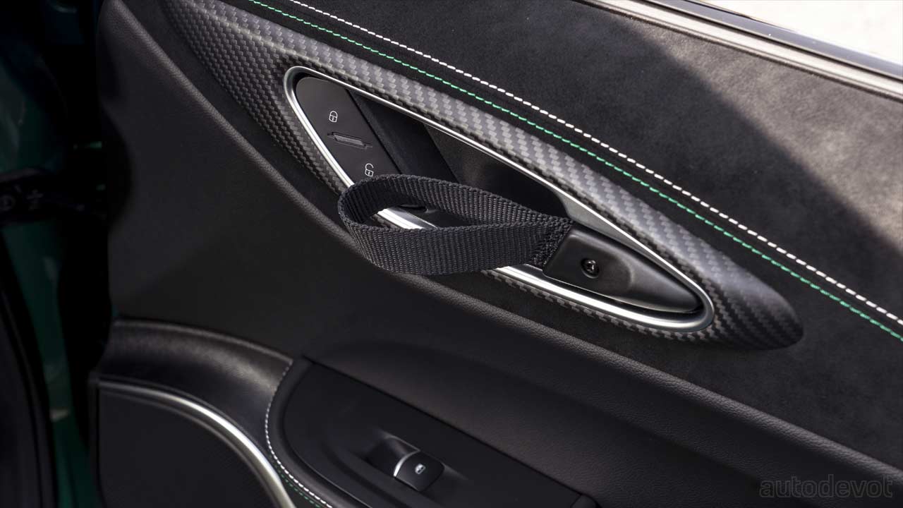 Alfa-Romeo-Giulia-GTAm_interior_door_handle