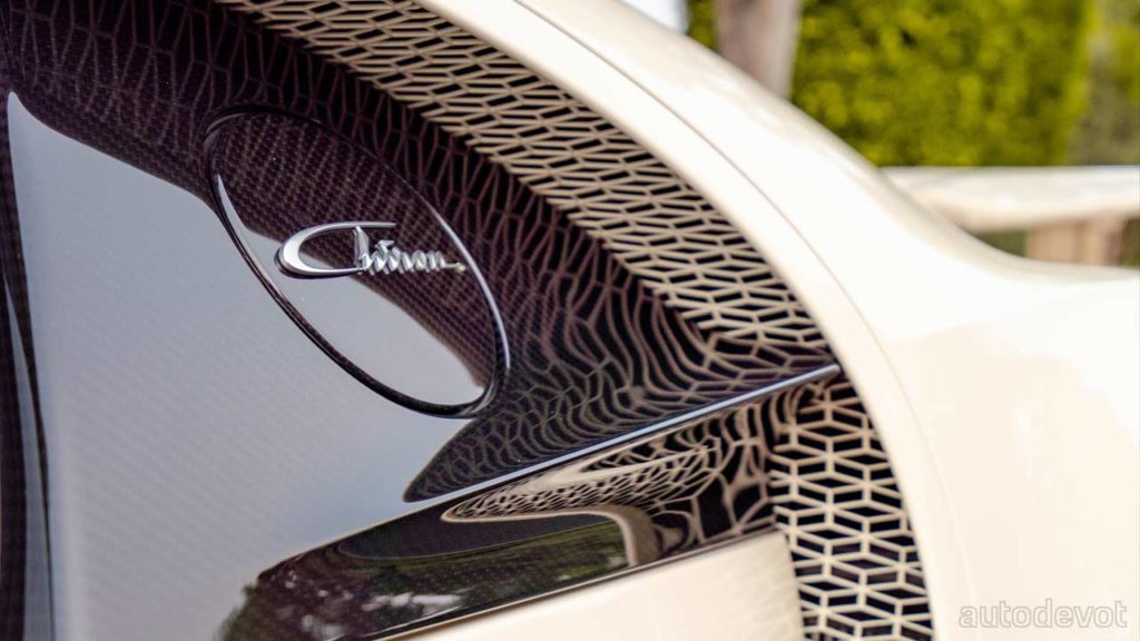 Bugatti-Chiron-Hermès_fuel_cap