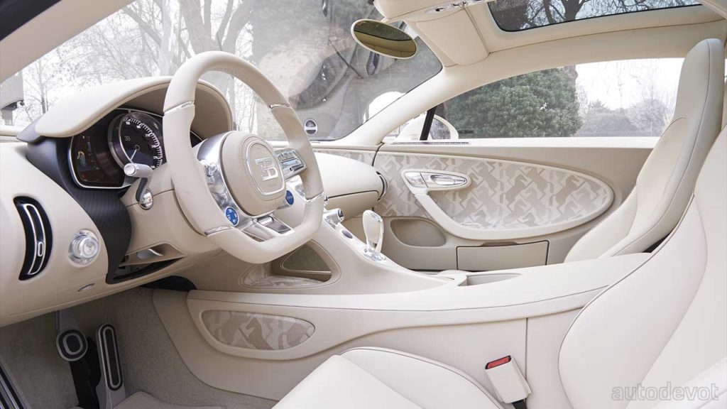 Bugatti-Chiron-Hermès_interior