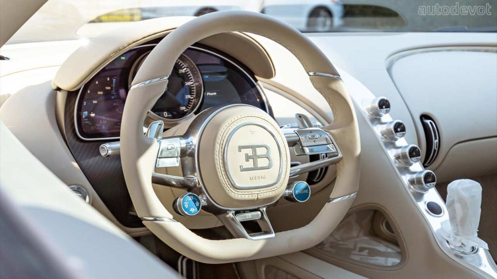 Bugatti-Chiron-Hermès_interior_steering_wheel