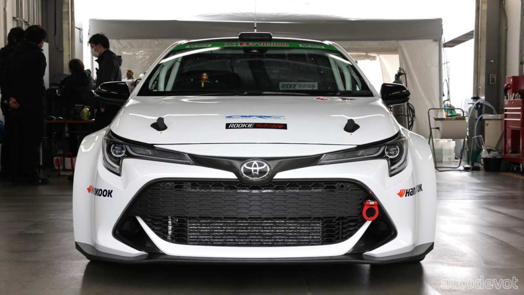 Hydrogen-engine-powered-Toyota-Corolla-hatchback-racecar_front