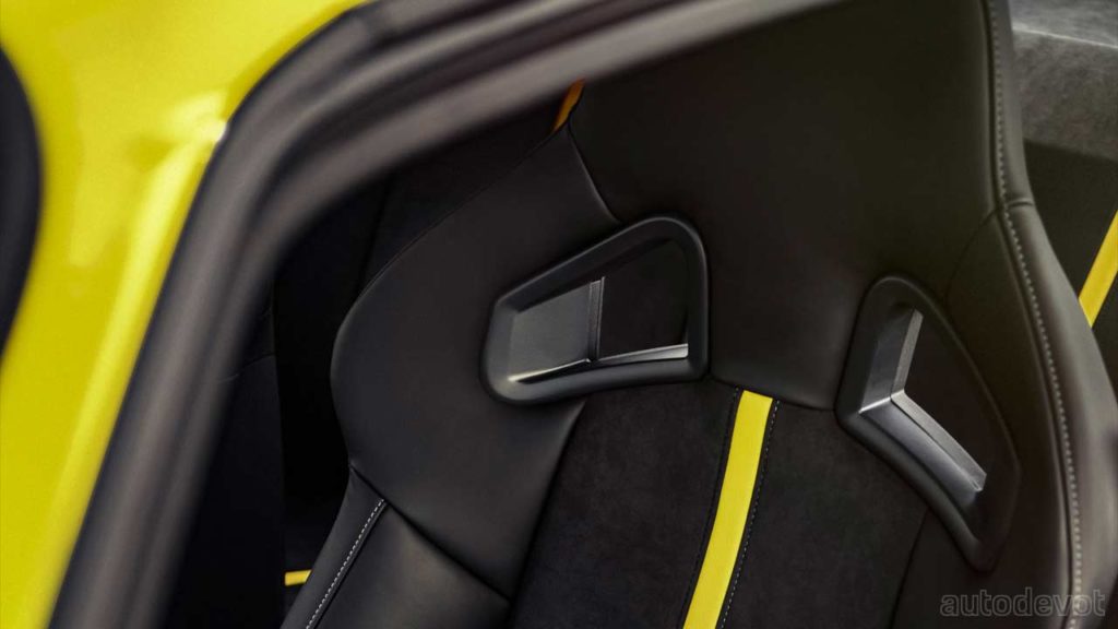 Opel-Manta-GSe-ElektroMOD_interior_front_seats