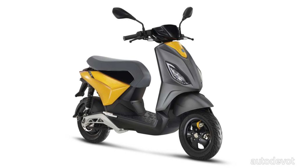 Piaggio-ONE-electric-scooter