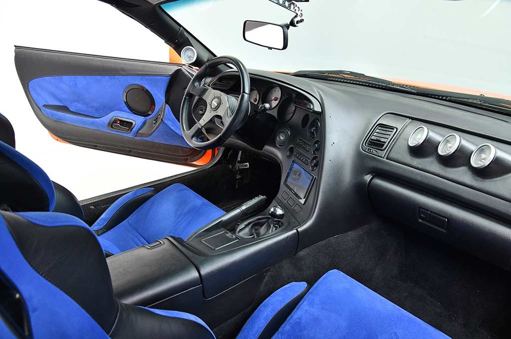 Toyota-Supra-driven-by-Paul-Walker-in-Fast-&-Furious-movie_interior