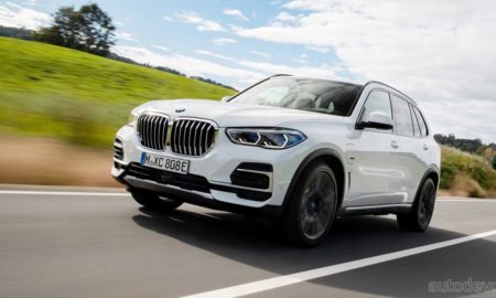 2021-BMW-X5-xDrive45e-plug-in-hybrid