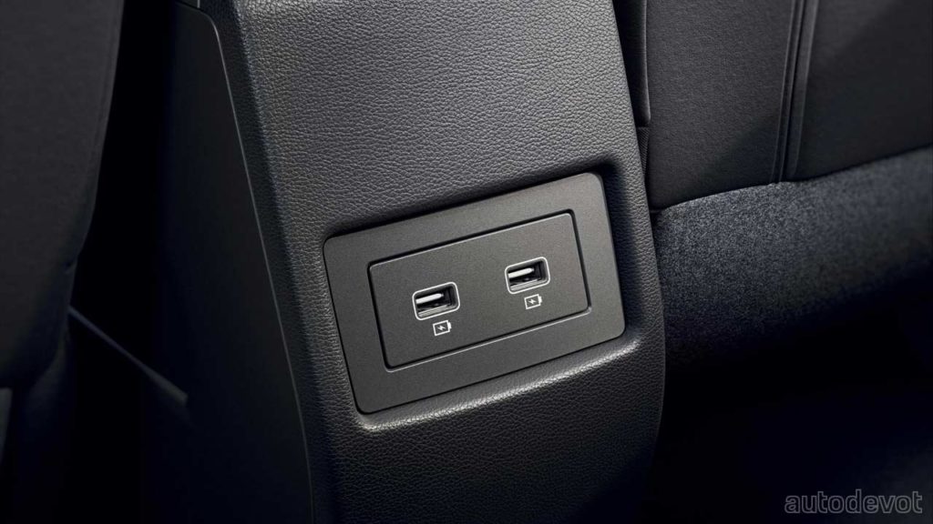 2021-Dacia-Duster-facelift_interior_rear_USB_ports