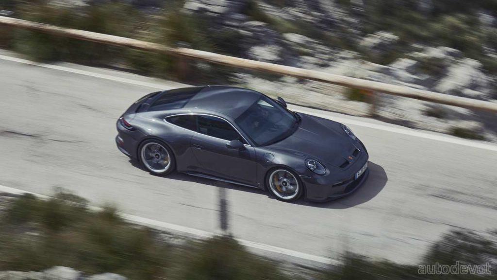 2021-Porsche-911-GT3-Touring_7