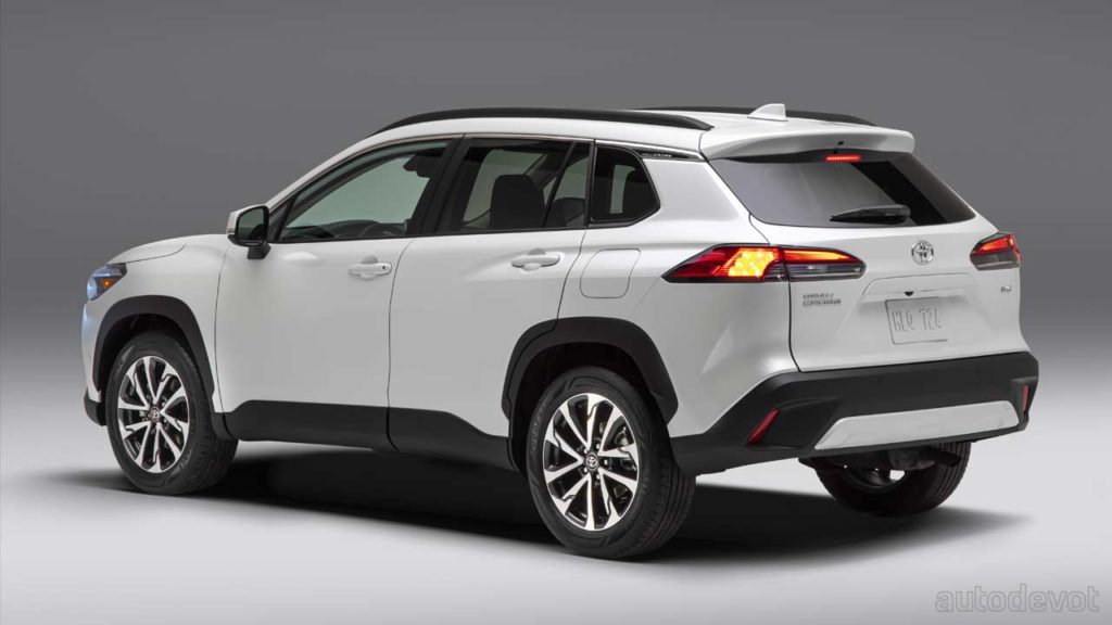 2022-Toyota-Corolla-Cross-WindChillPearl