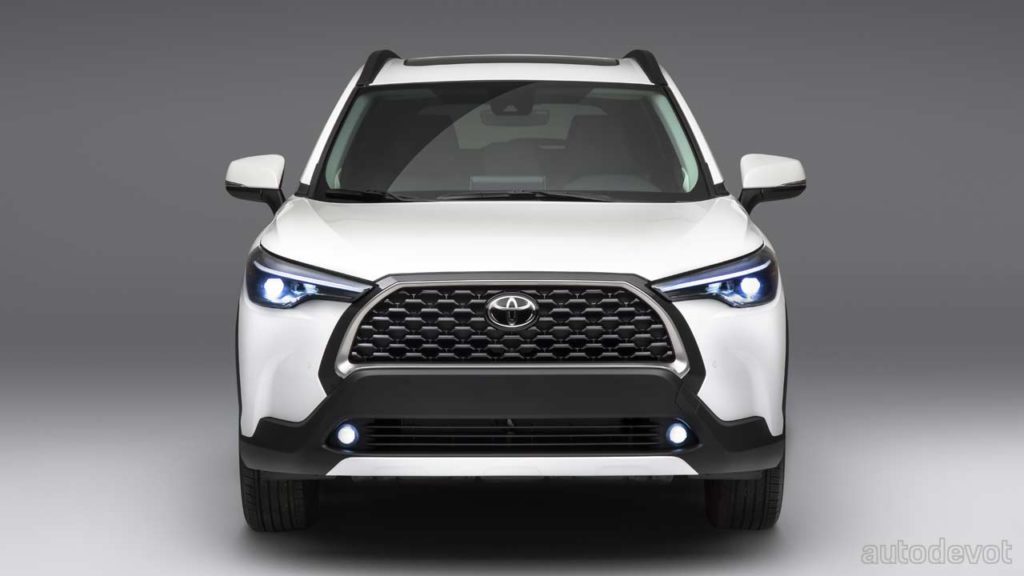 2022-Toyota-Corolla-Cross-WindChillPearl_front