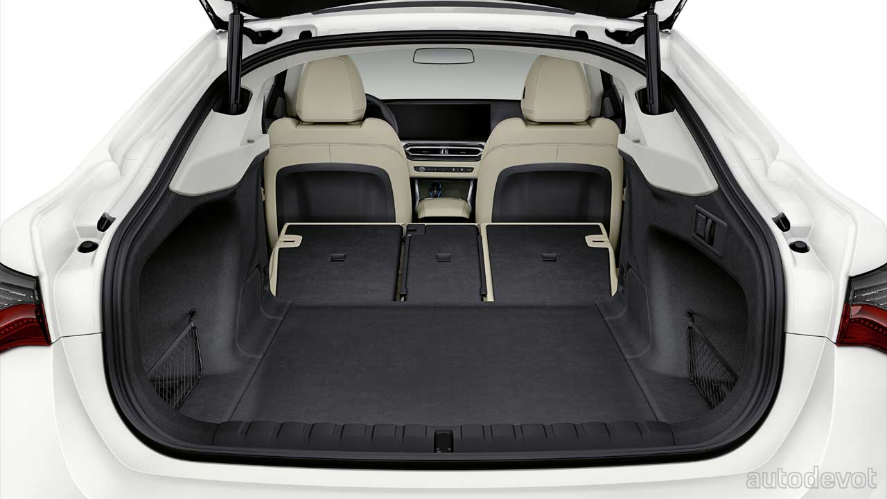 BMW-i4-eDrive40_interior_boot_space