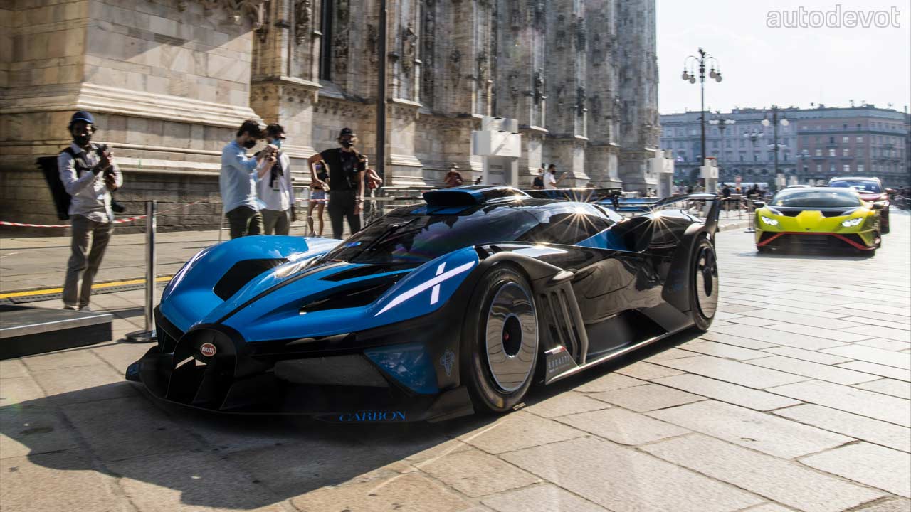 Bugatti-Bolide-and-Lamborghini-Huracan-STO-at-Milano-Monza-Open-Air-Motor-Show