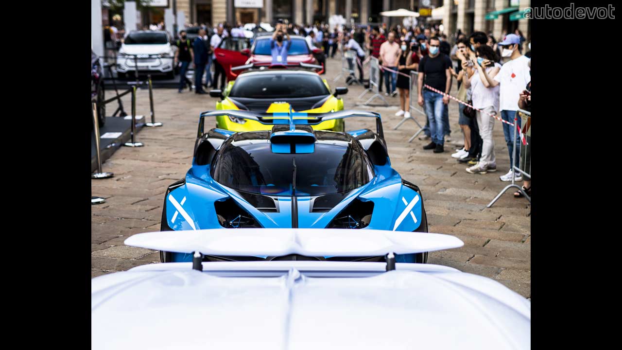 Bugatti-Bolide-and-Lamborghini-Huracan-STO-at-Milano-Monza-Open-Air-Motor-Show_2