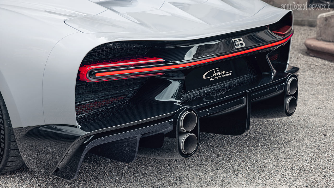 Bugatti-Chiron-Super-Sport_taillights_rear_diffuser