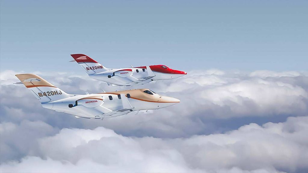 HondaJet-Elite-S-in-Luxe-Gold-and-Red-paint