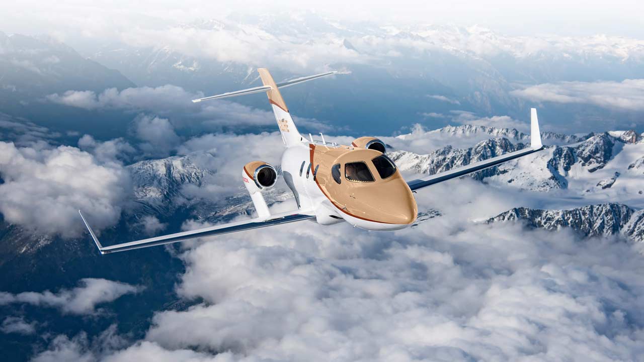 HondaJet-Elite-S-in-Luxe-Gold-paint_2