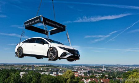Mercedes-Benz-EQS-for-MercedesCup-2021-winner---car-hovering-over-Stuttgart
