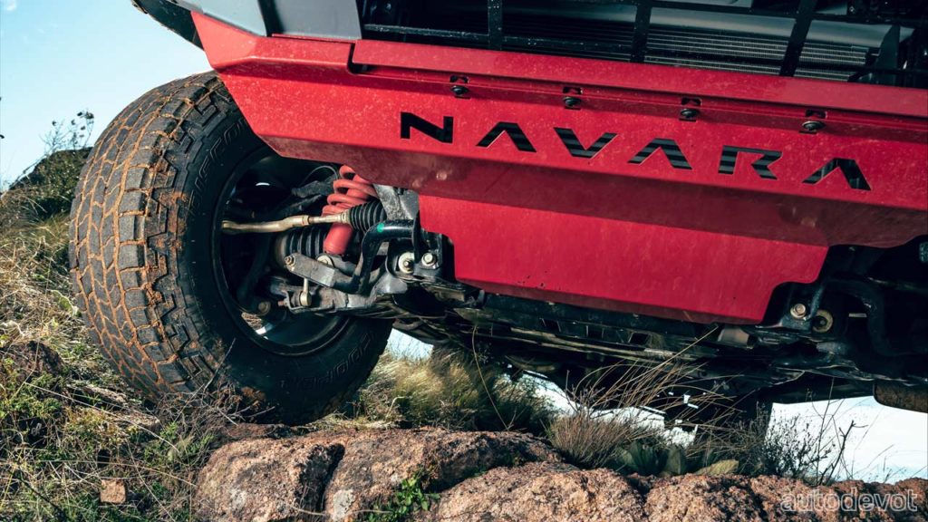 Nissan-Navara-PRO-4X-Warrior_front_skid_plate_suspension