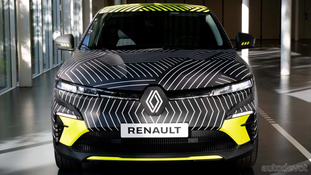 Renault-MEGANE-E-TECH-Electric-pre-production-prototype_front