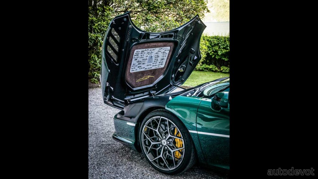 Touring-Superleggera-Arese-RH95_bonnet_open