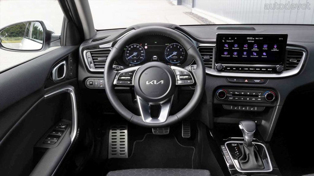 2021-2022-Kia-Ceed-facelift-interior