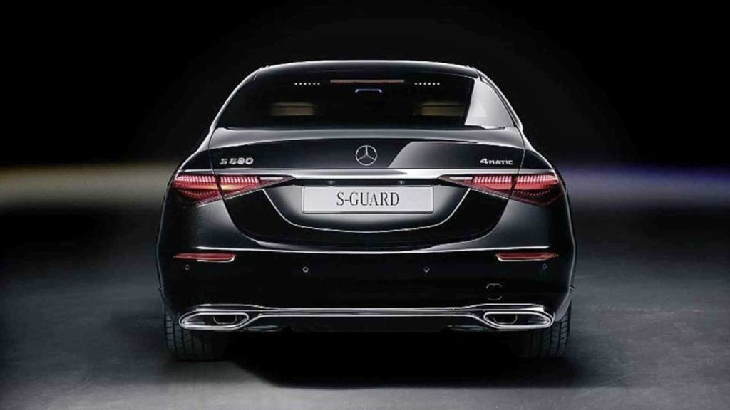 2021-Mercedes-Benz-S-Class-S680-Guard_rear