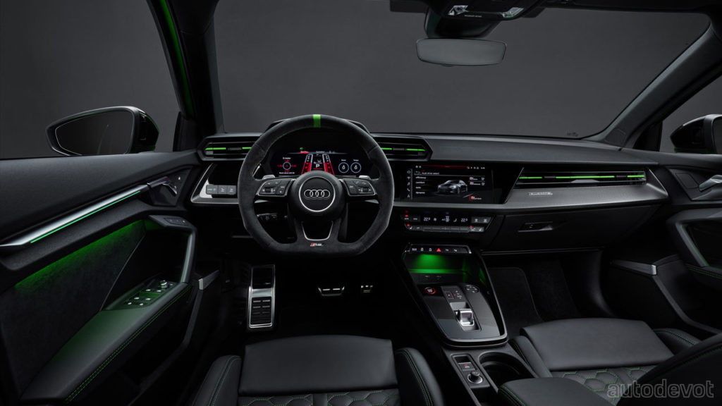2022-Audi-RS-3-Sedan_interior