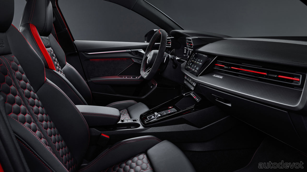 2022-Audi-RS-3-Sportback_interior_front_seats